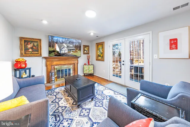 $6,500 | 980 Old Holly Drive, Great Falls, VA 22066