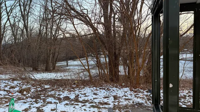 $260,000 | 575 Lark Drive, Albany, NY 12210