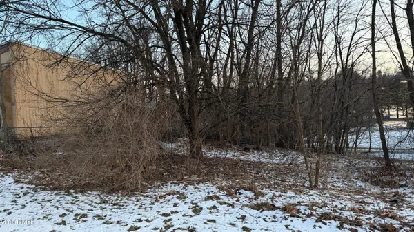 $260,000 | 575 Lark Drive, Albany, NY 12210