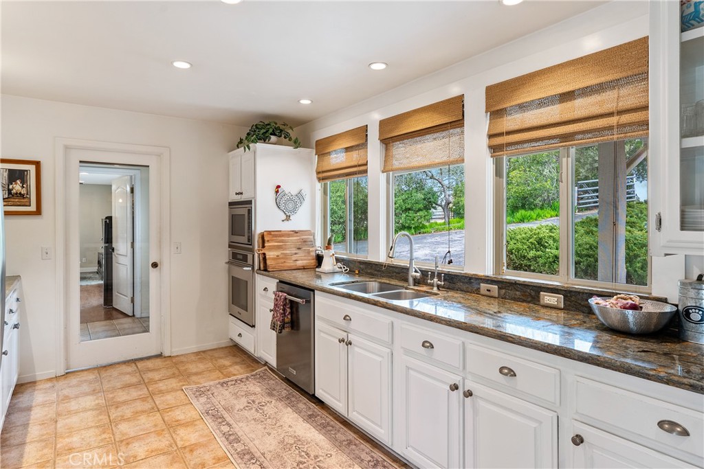 10665 San Marcos Road Atascadero, CA 93422 - Photo 13 of 63