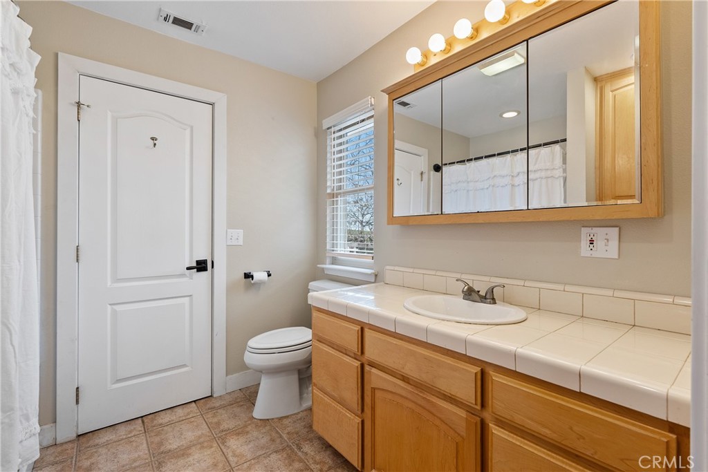 10665 San Marcos Road Atascadero, CA 93422 - Photo 35 of 63 Guest quarters bathroom