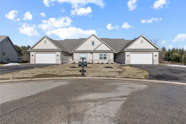 $599,900 | 1793 Cedar Ridge Drive, Unit 2151, Slinger, WI 53086