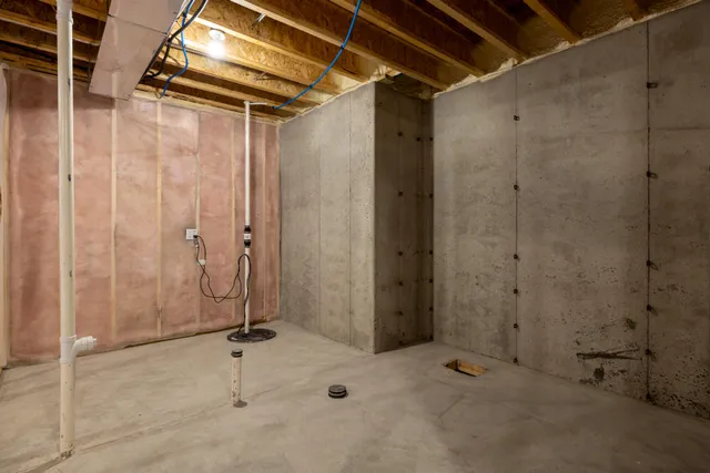 $599,900 | 1793 Cedar Ridge Drive, Unit 2151, Slinger, WI 53086