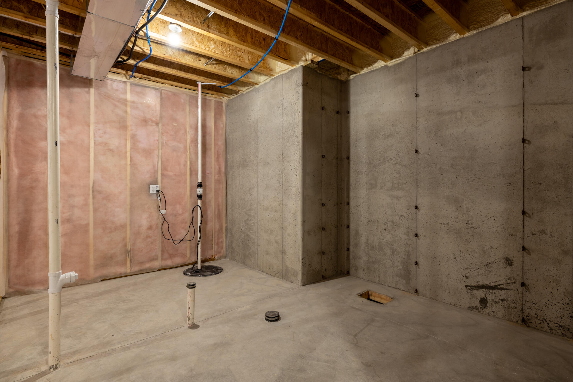 1793 Cedar Ridge Drive, Unit 2151 Slinger, WI 53086 - Photo 43 of 44 28-Interior_1818 Cedar Ridge Drive