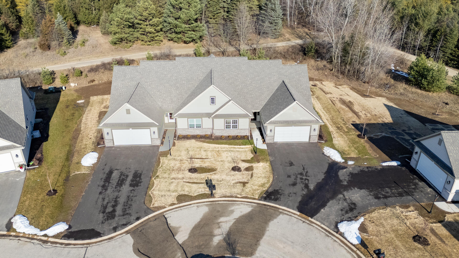 1793 Cedar Ridge Drive, Unit 2151 Slinger, WI 53086 - Photo 6 of 44 Interior_1818 Cedar Ridge Drive-6