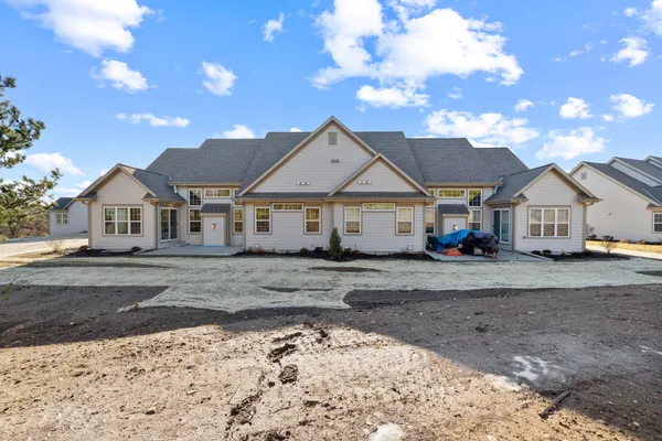 $599,900 | 1793 Cedar Ridge Drive, Unit 2151, Slinger, WI 53086