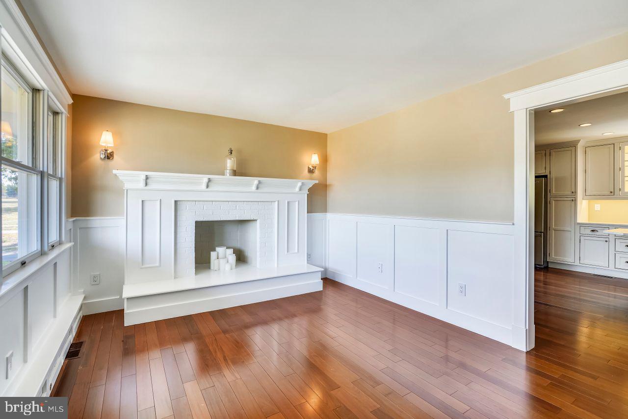 4330 Linthicum Road Dayton, MD 21036 - Photo 12 of 36 Gorgeous flooring and trim throughout