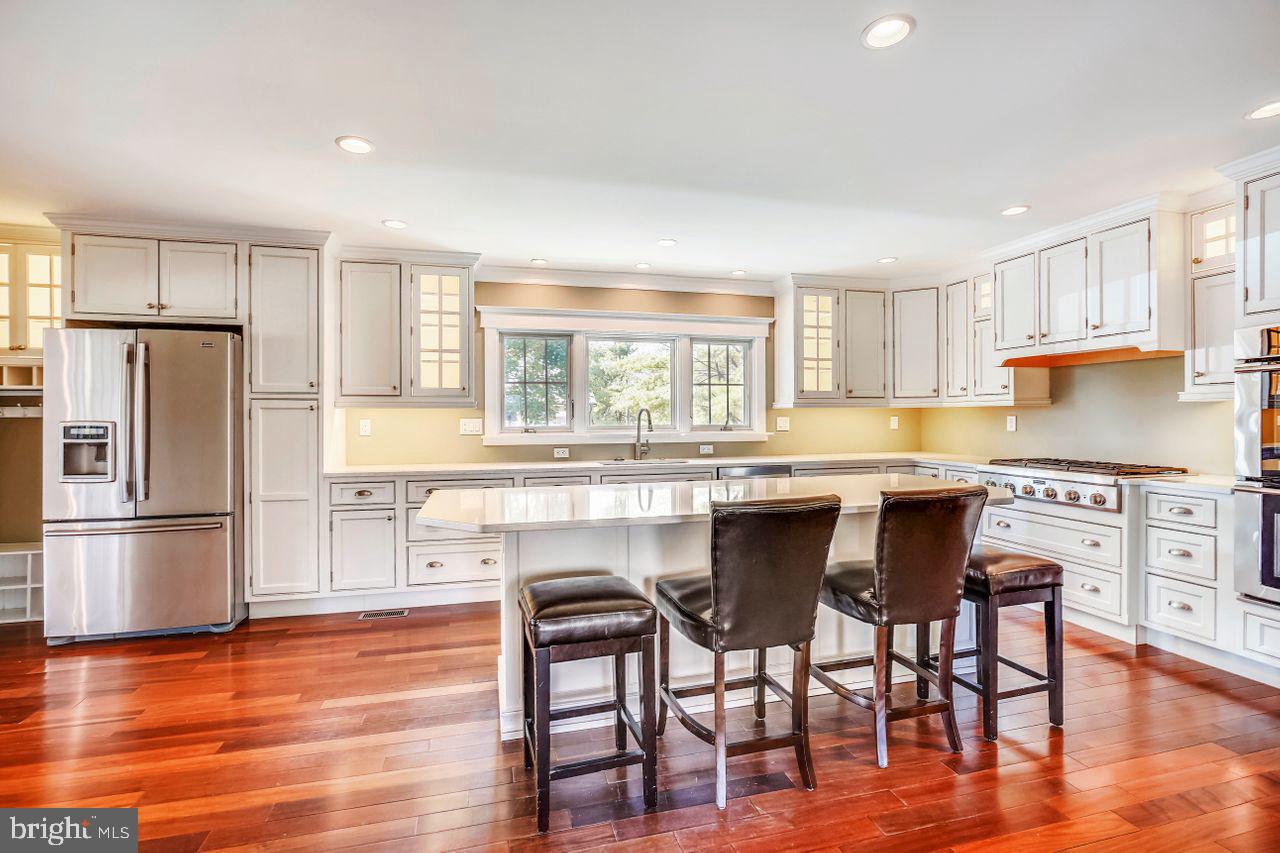 4330 Linthicum Road Dayton, MD 21036 - Photo 3 of 36 Amazing cabinetry and gorgeous countertops