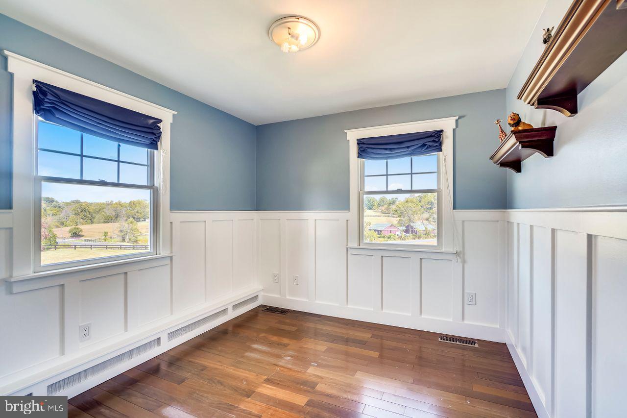 4330 Linthicum Road Dayton, MD 21036 - Photo 21 of 36 3rd bedroom with custom trim