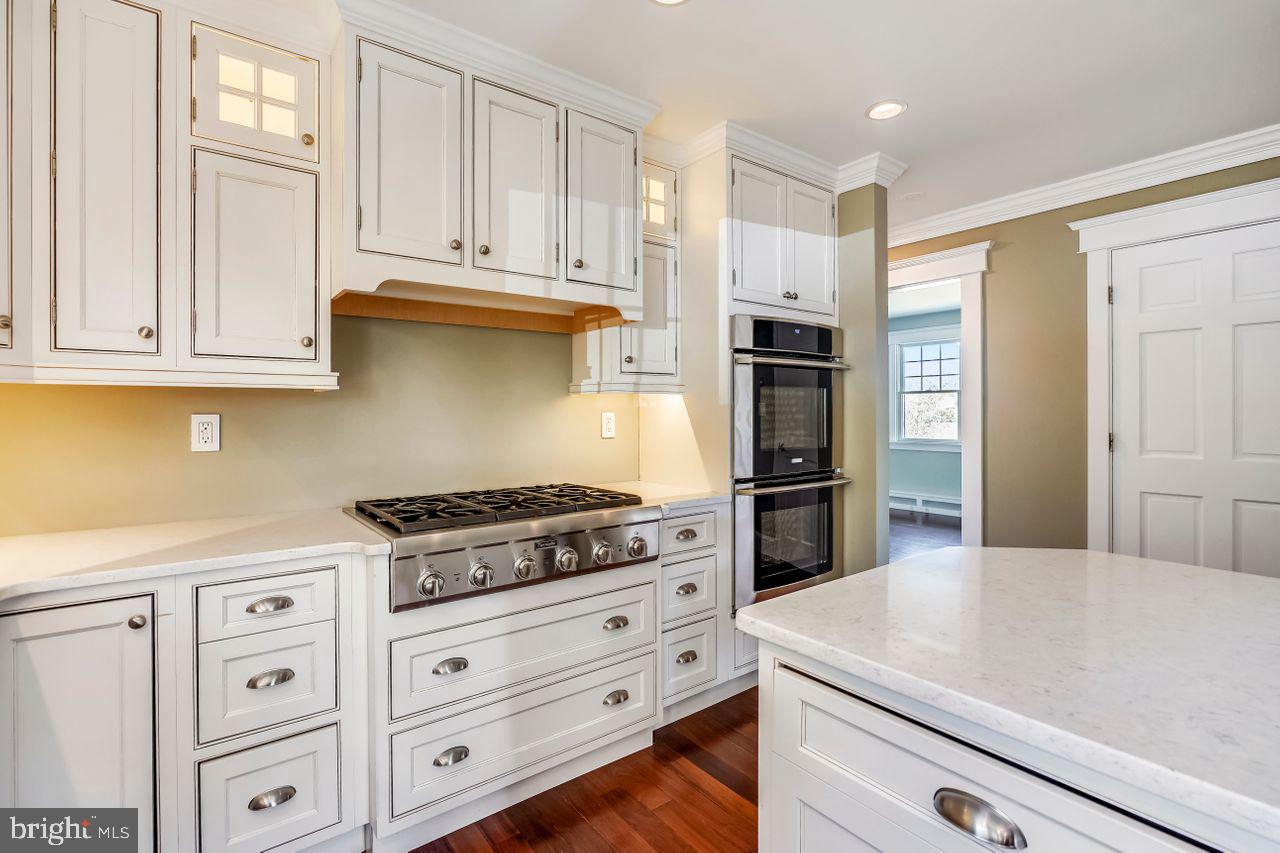 4330 Linthicum Road Dayton, MD 21036 - Photo 7 of 36 Top-of-the-line range and double oven