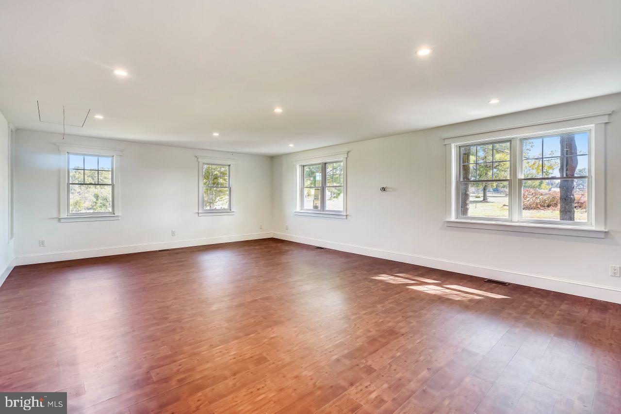 4330 Linthicum Road Dayton, MD 21036 - Photo 8 of 36 Massive great room right off the kitchen