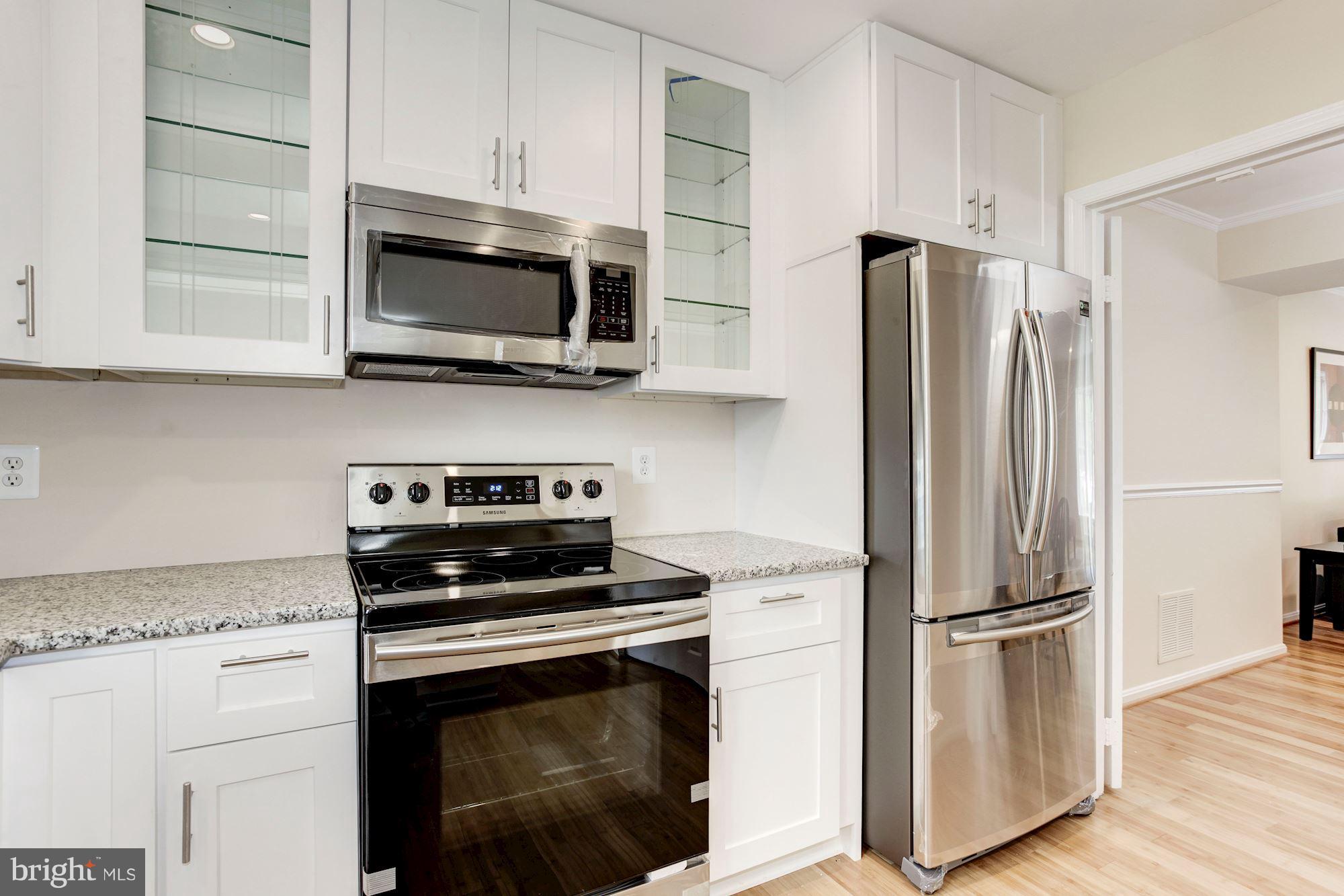 8130 Sleepy View Lane Springfield, VA 22153 - Photo 12 of 29 Kitchen