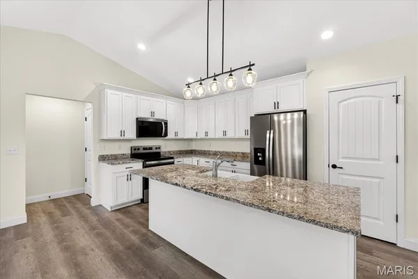 $450,000 | 7349 Providence Drive, Edwardsville, IL 62025