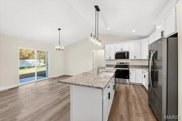 $450,000 | 7349 Providence Drive, Edwardsville, IL 62025