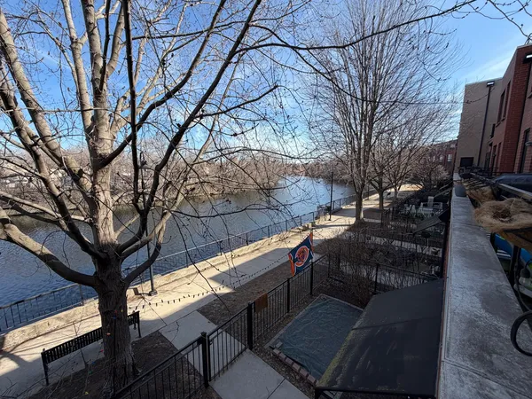 $653,000 | 2917 North Claremont Avenue, Chicago, IL 60618