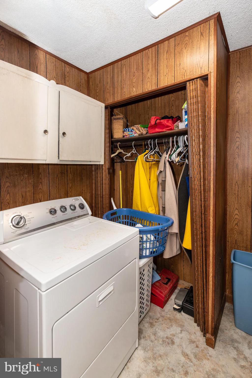 9516 Highland Street Mauricetown, NJ 08329 - Photo 25 of 53 a utility room with dryer and washer
