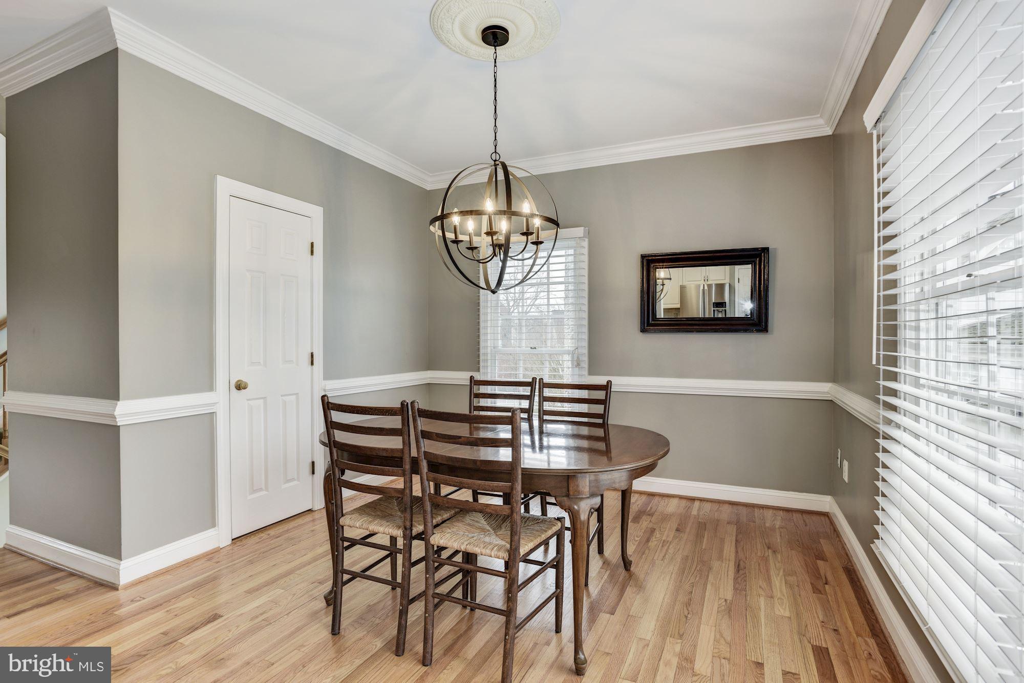 430 Tschiffely Square Road Gaithersburg, MD 20878 - Photo 18 of 51 Dining Room | Classic Moldings