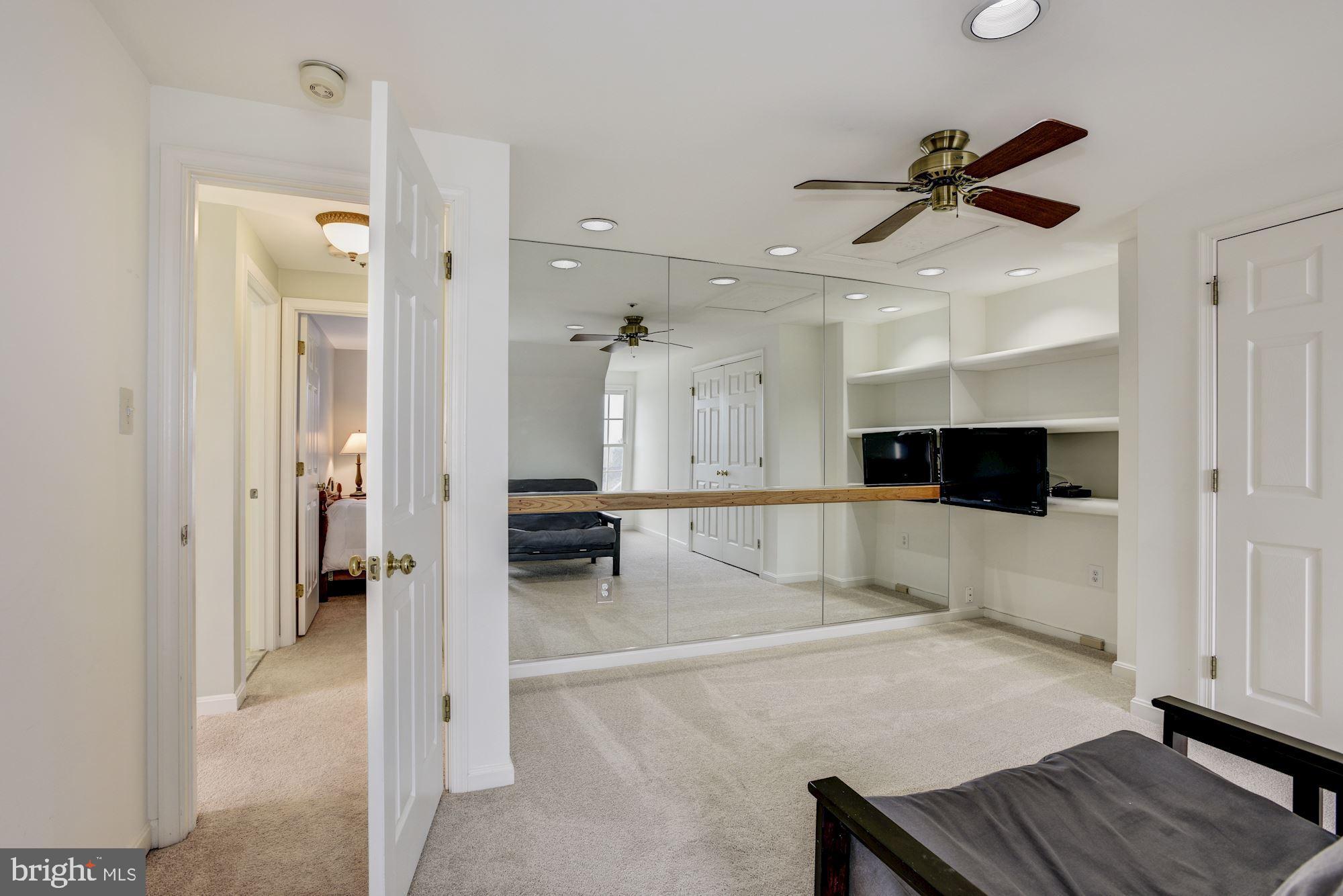 430 Tschiffely Square Road Gaithersburg, MD 20878 - Photo 31 of 51 Bedroom
