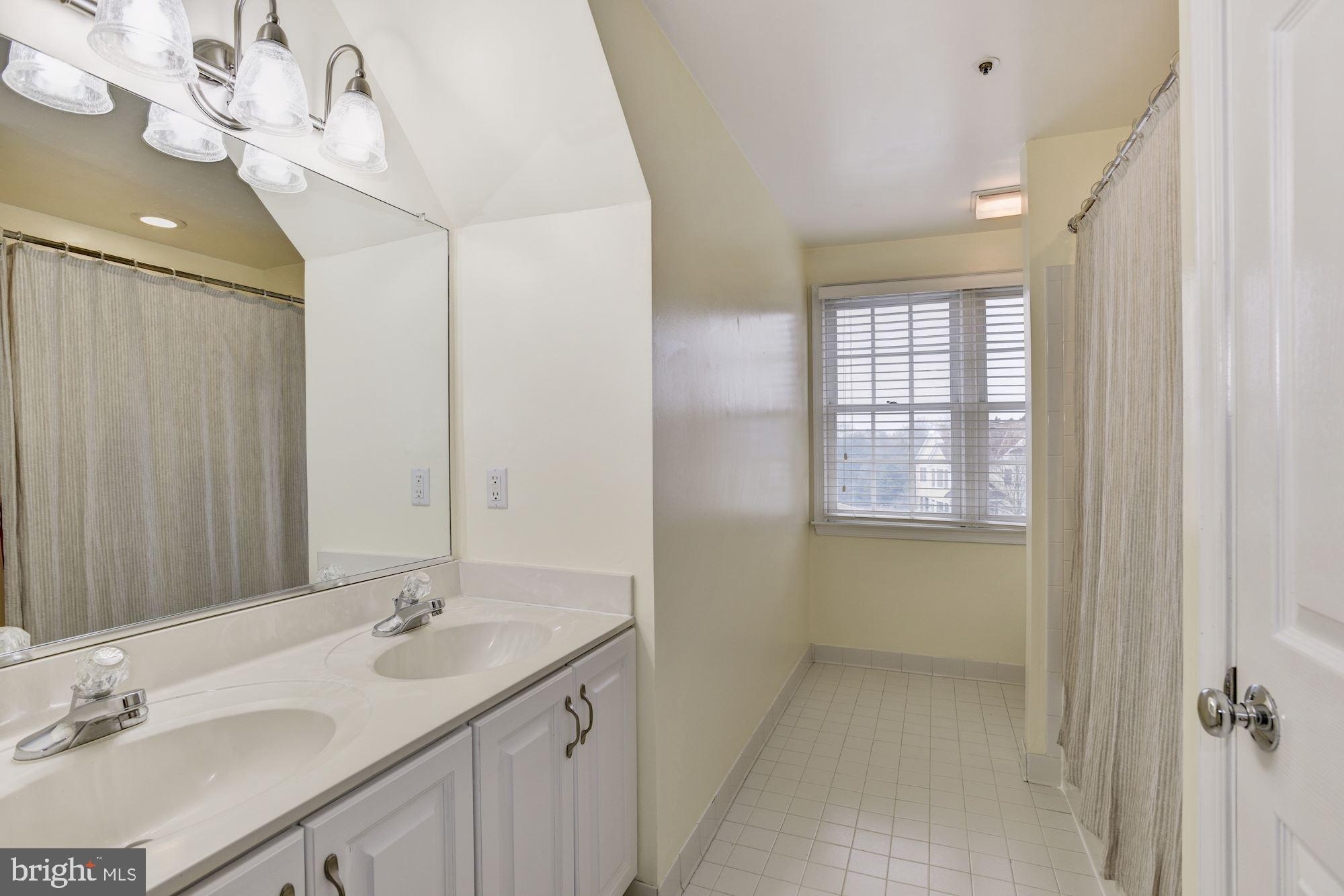 430 Tschiffely Square Road Gaithersburg, MD 20878 - Photo 32 of 51 Full Bath