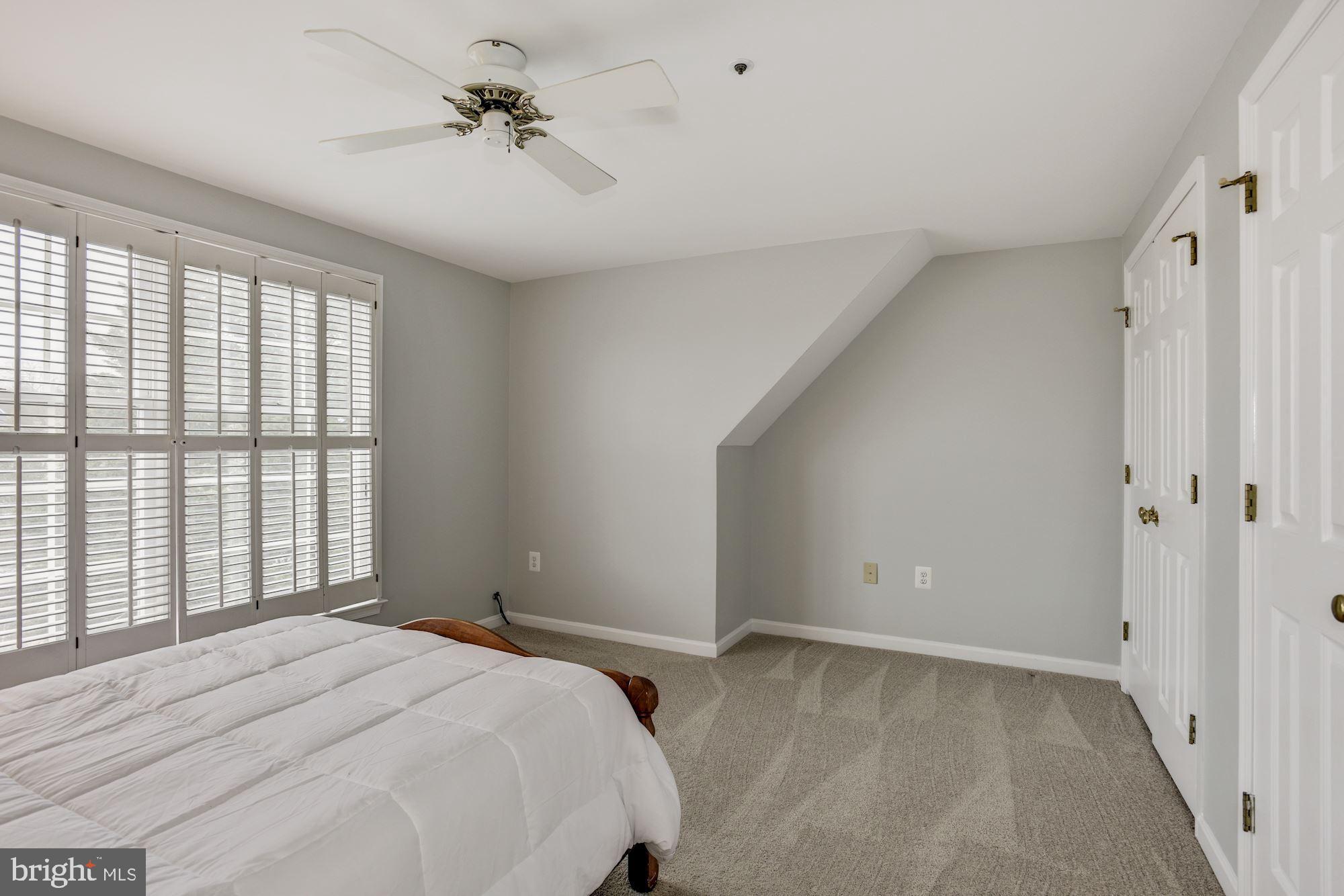 430 Tschiffely Square Road Gaithersburg, MD 20878 - Photo 33 of 51 Bedroom