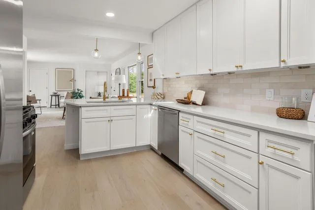 $533,500 | 2285 North 166th Street, Brookfield, WI 53005