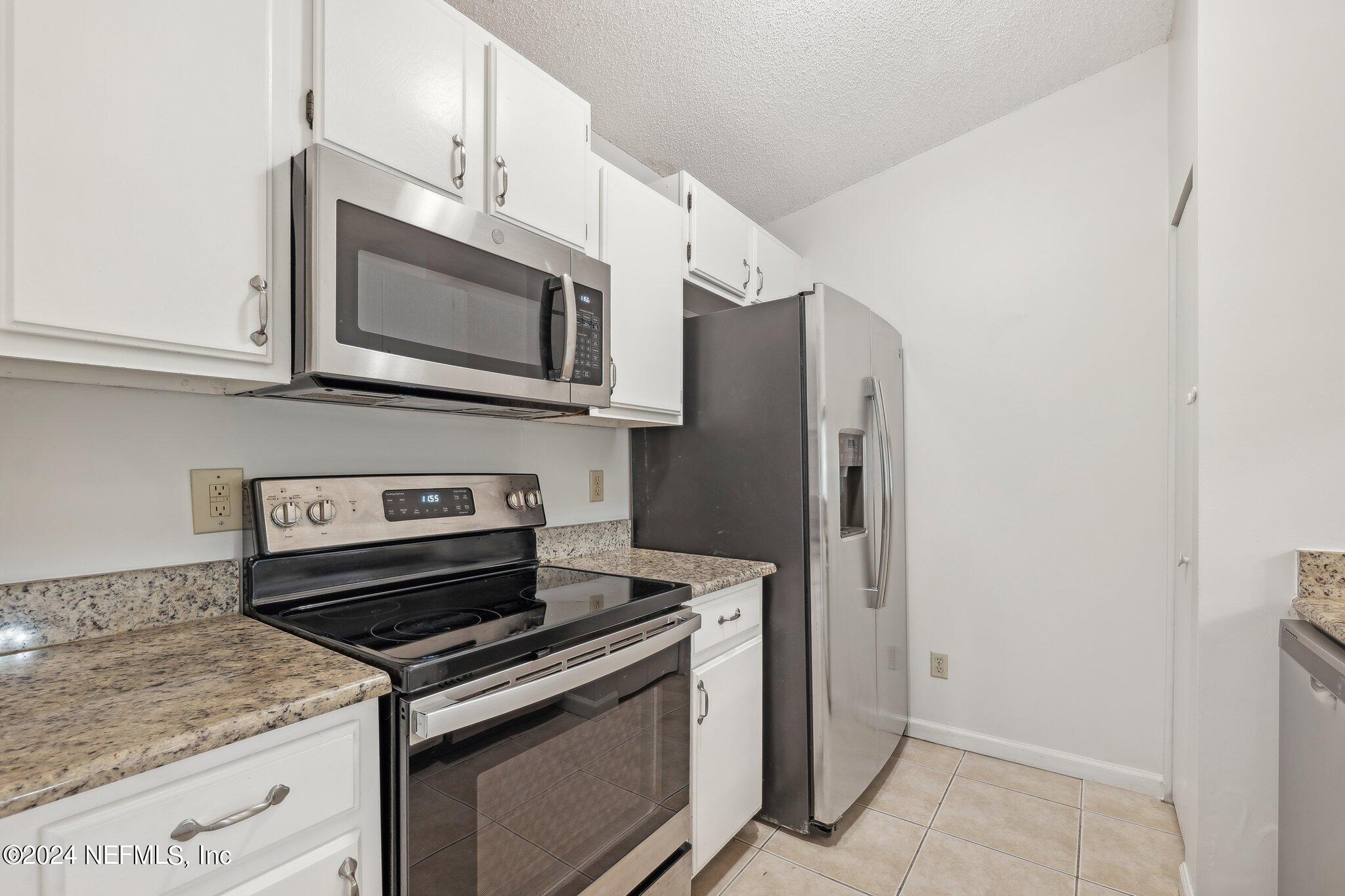 3270 Ricky Drive, Unit 1403 Jacksonville, FL 32223 - Photo 10 of 33 SS appliances