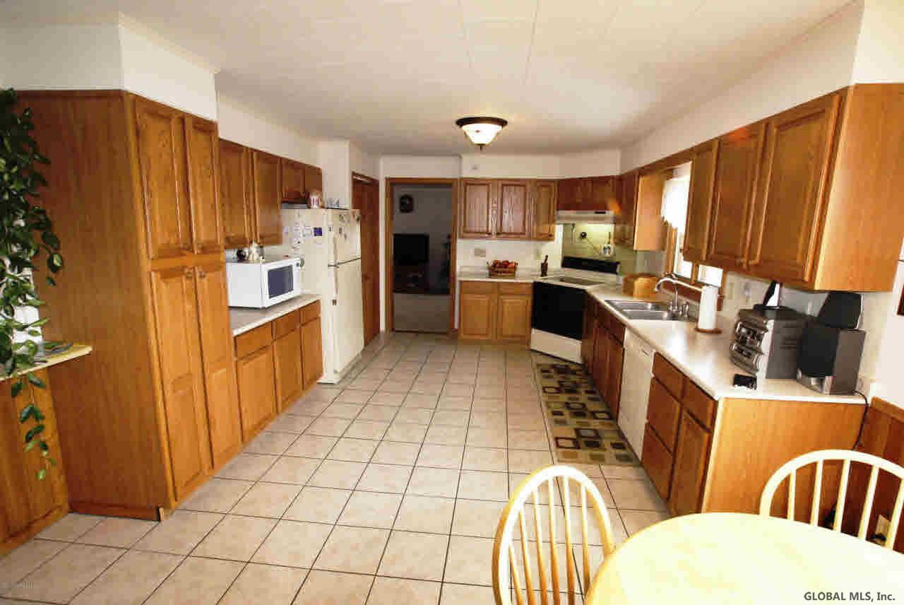23 Dailey Way Hampton, NY 12837 - Photo 11 of 34 Photo 11