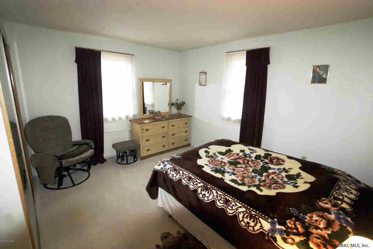 23 Dailey Way Hampton, NY 12837 - Photo 17 of 34 Photo 17