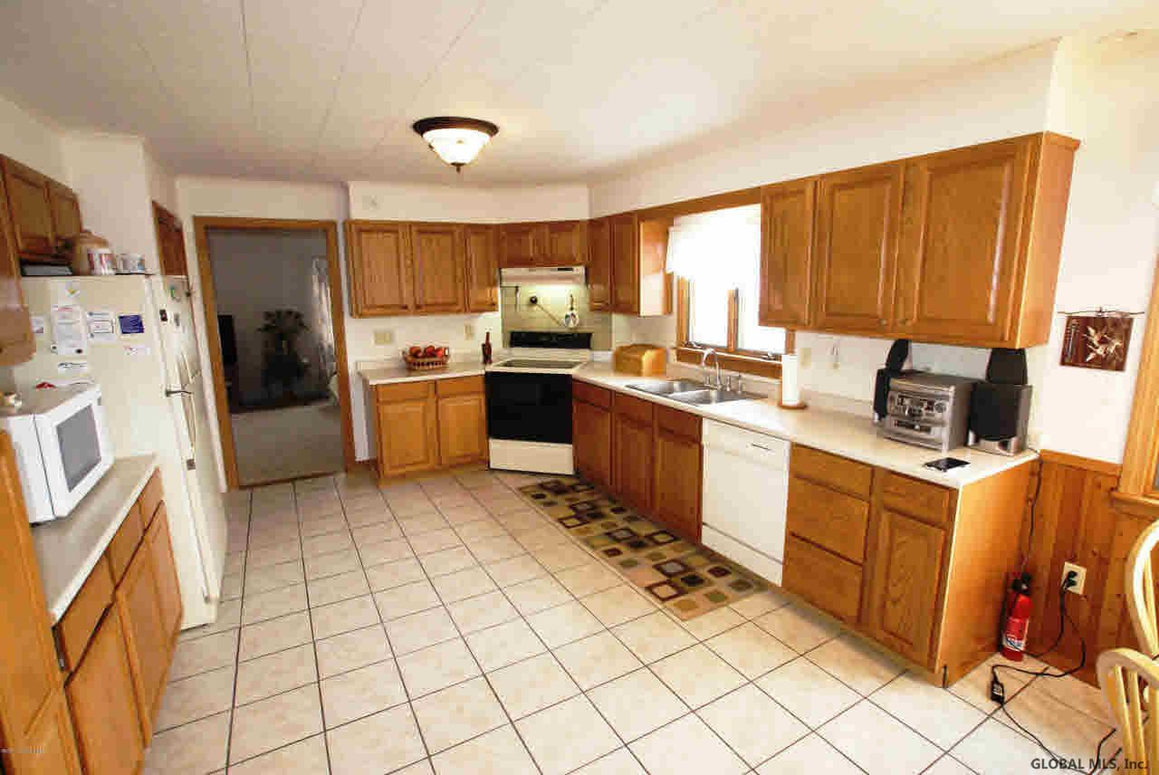 23 Dailey Way Hampton, NY 12837 - Photo 10 of 34 Photo 10