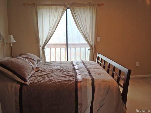 1634 River View Drive, Unit 42 Rochester, MI 48309 - Photo 6 of 14 Master Bedroom View-2
