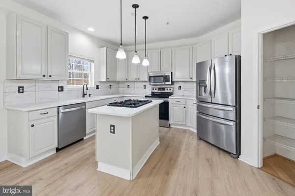 $900,000 | 5209 Devonport Court, Glenn Dale, MD 20769