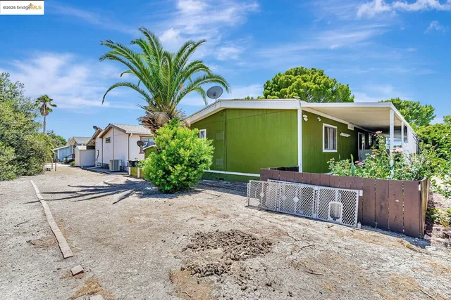 a view of outdoor space yard and front view of a house