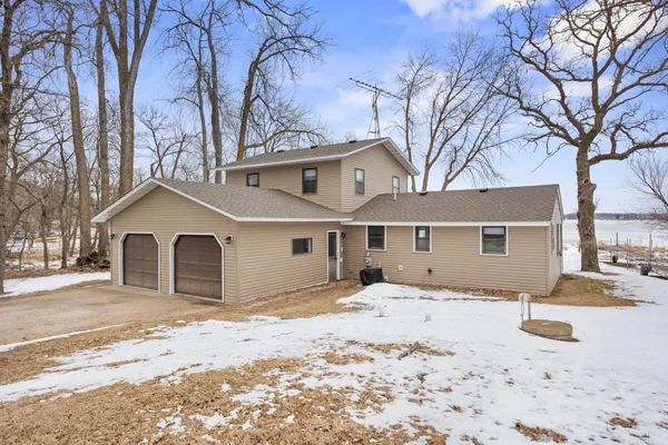 $475,000 | 21400 654th Avenue, Darwin, MN 55324
