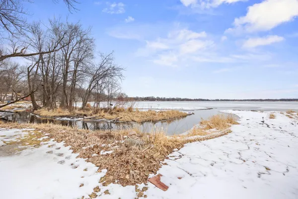 $475,000 | 21400 654th Avenue, Darwin, MN 55324