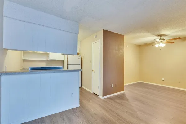 $895 | 400 West 34th Street, Unit 102, Austin, TX 78705