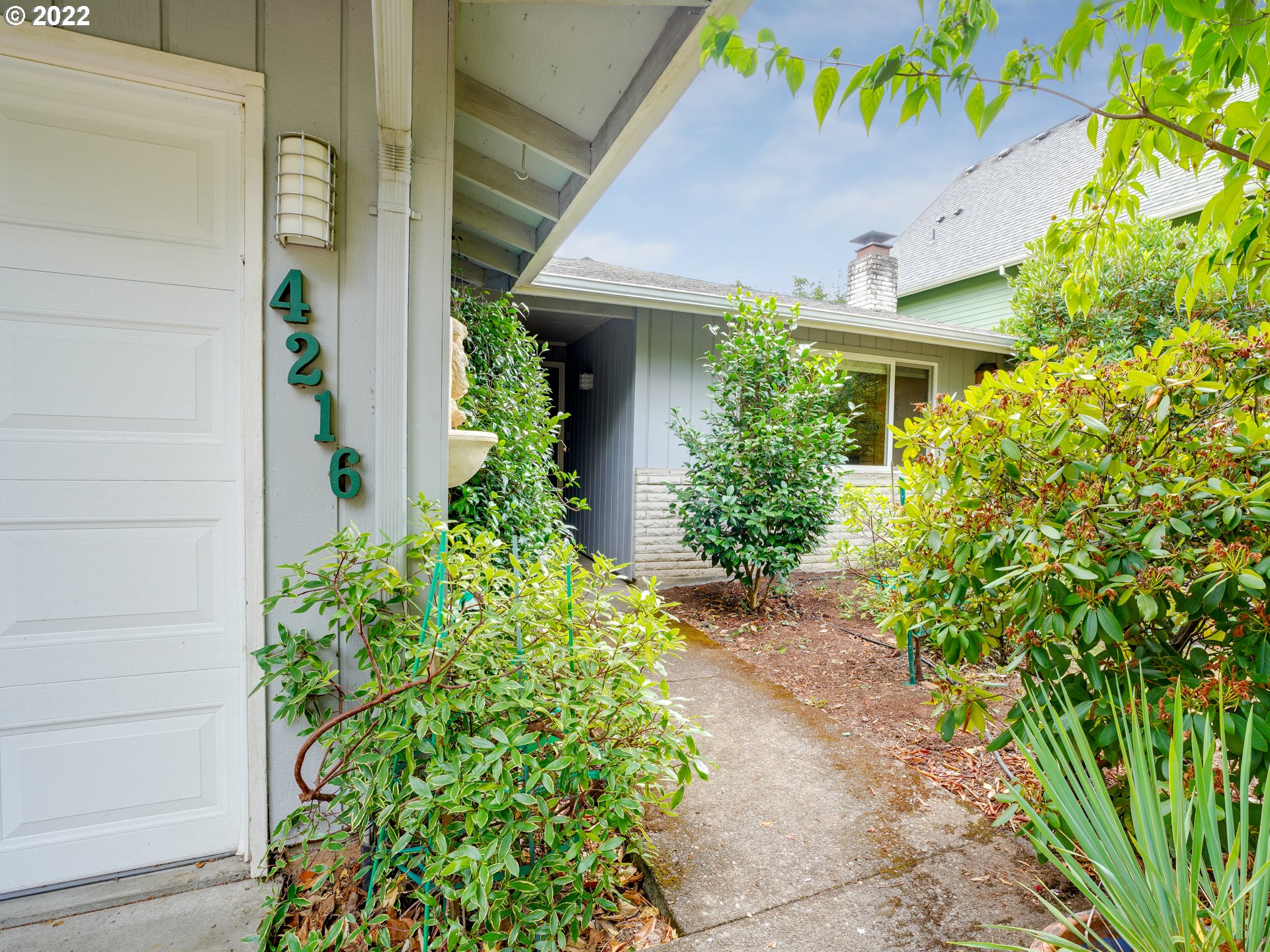 4216 Southwest Pendleton Street Portland, OR 97221 - Photo 2 of 31 Gallery Image 2