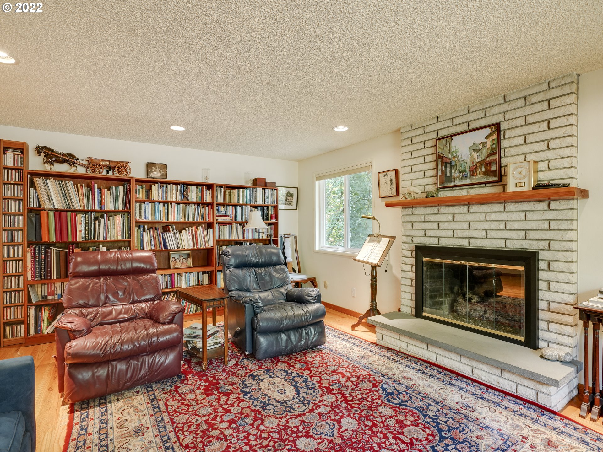 4216 Southwest Pendleton Street Portland, OR 97221 - Photo 4 of 31 Gallery Image 4