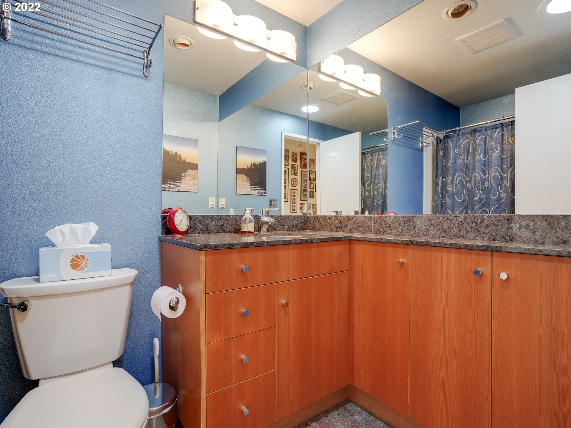 4216 Southwest Pendleton Street Portland, OR 97221 - Photo 6 of 31 Gallery Image 6