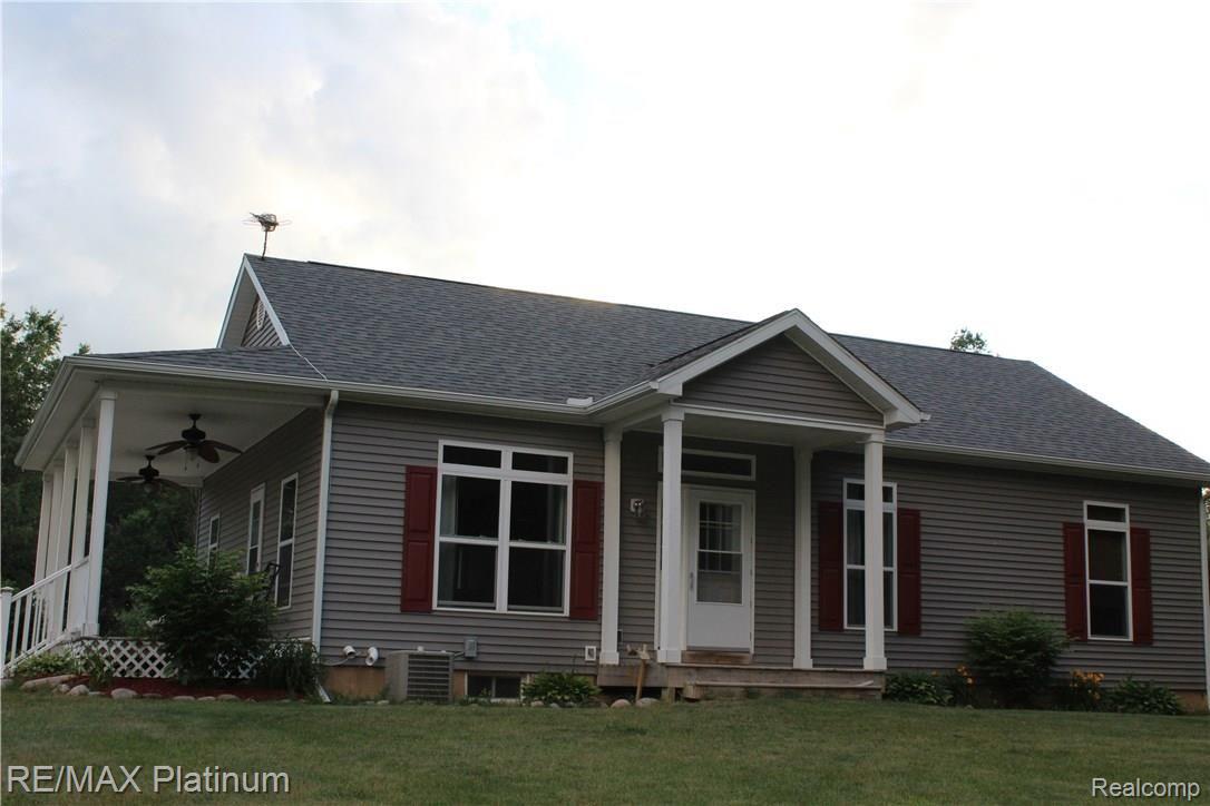 6691 Mabley Hill Road Fenton, MI 48430 - Photo 1 of 28 4.2 acre setting Hartland schools natural gas at road