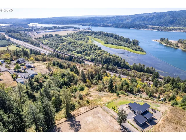 $189,000 | 244 Risley Road, Unit C, Kelso, WA 98626