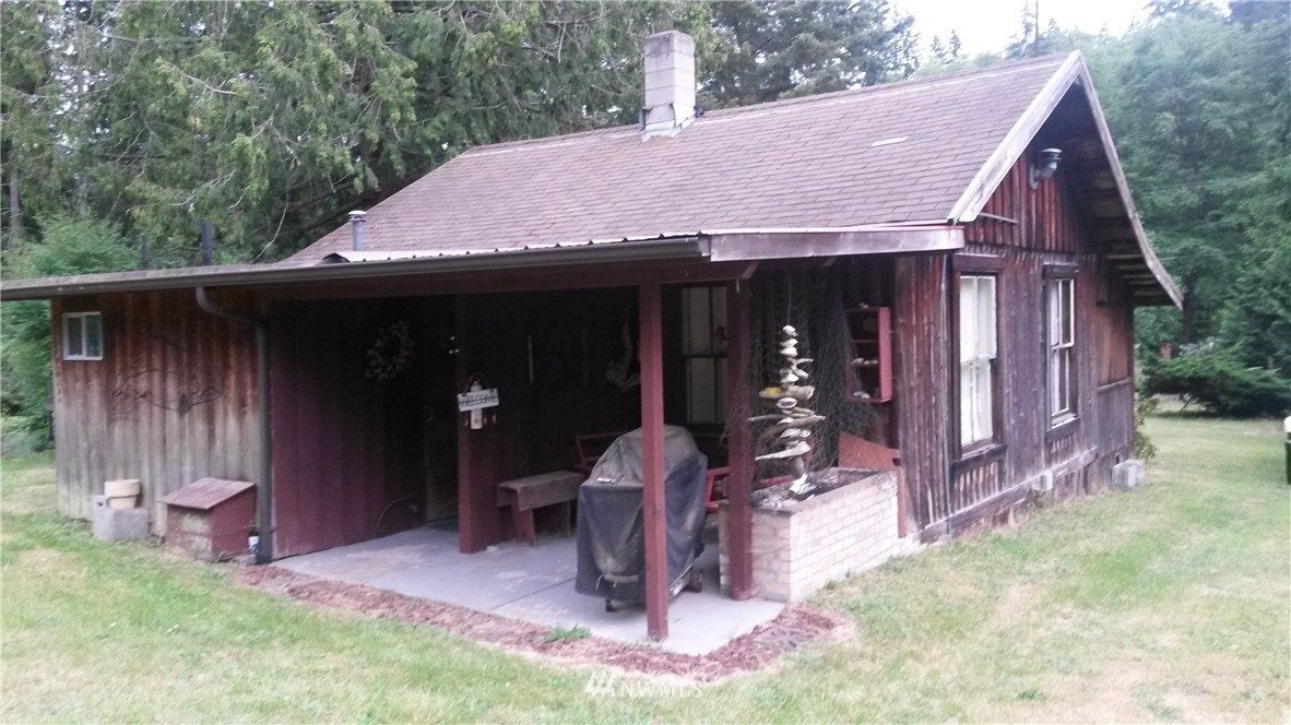 4505 Glendale Road Clinton, WA 98236 - Photo 1 of 20 Gallery Image 1