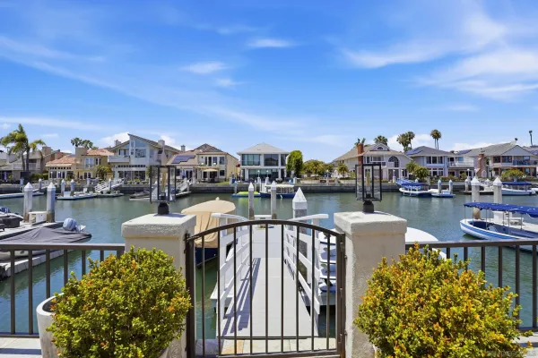 $4,100,000 | 40 Spinnaker Way, Coronado, CA 92118