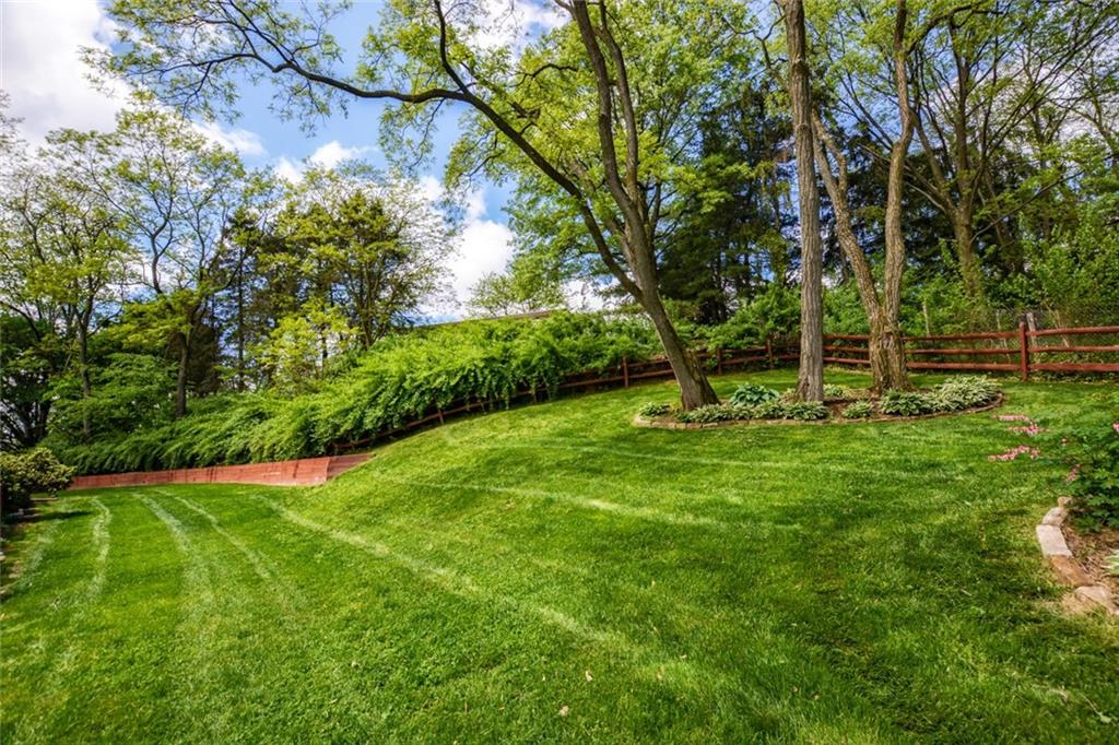 2075 Redcoach Road Allison Park, PA 15101 - Photo 22 of 25 Beautifully landscaped!