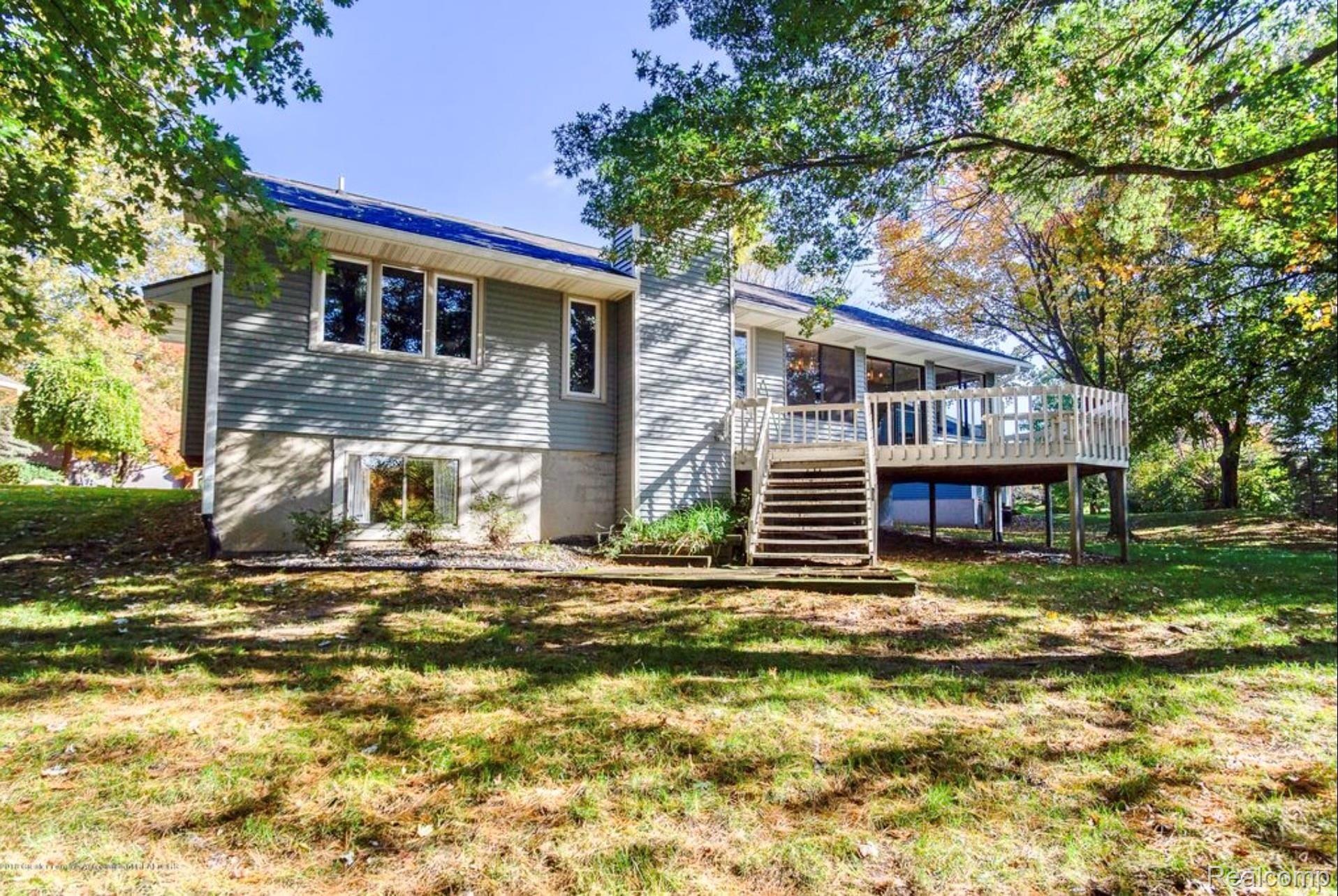 3515 Apple Valley Road Okemos, MI 48864 - Photo 39 of 39 AV deck 5.jpg