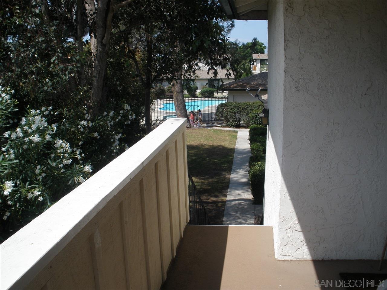 4137 Tiberon Drive Oceanside, CA 92056 - Photo 12 of 16 Upstairs end unit