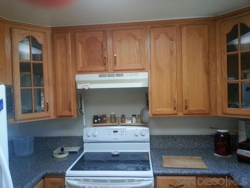 4137 Tiberon Drive Oceanside, CA 92056 - Photo 3 of 16 Updated, bright kitchen area