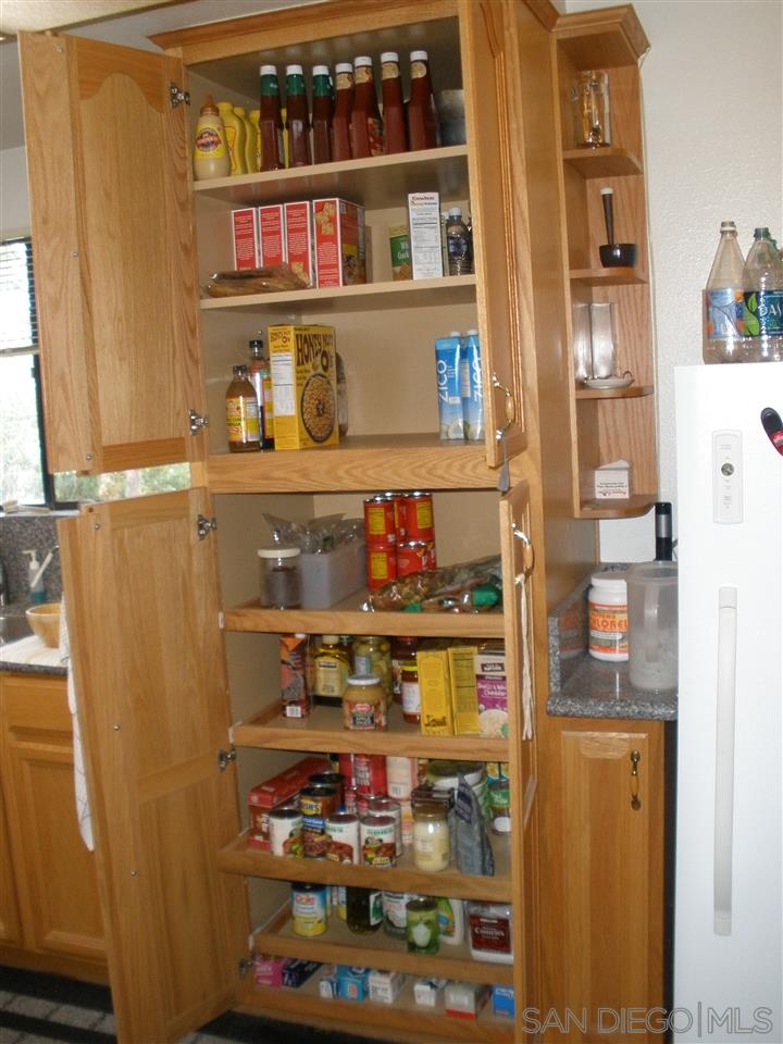 4137 Tiberon Drive Oceanside, CA 92056 - Photo 5 of 16 Nice sized pantry