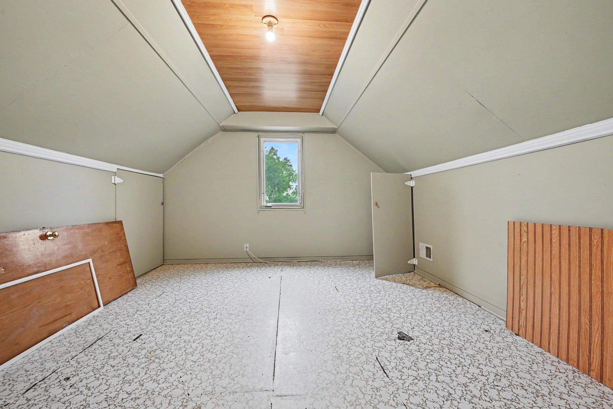 5422 Madison Street Northeast Minneapolis, MN 55421 - Photo 25 of 35