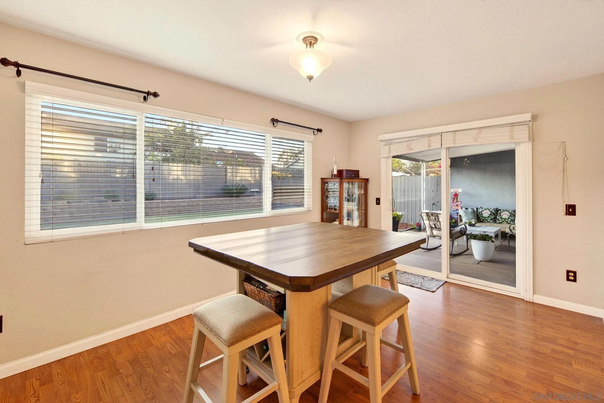 13850 Midgrove Court Poway, CA 92064 - Photo 16 of 60
