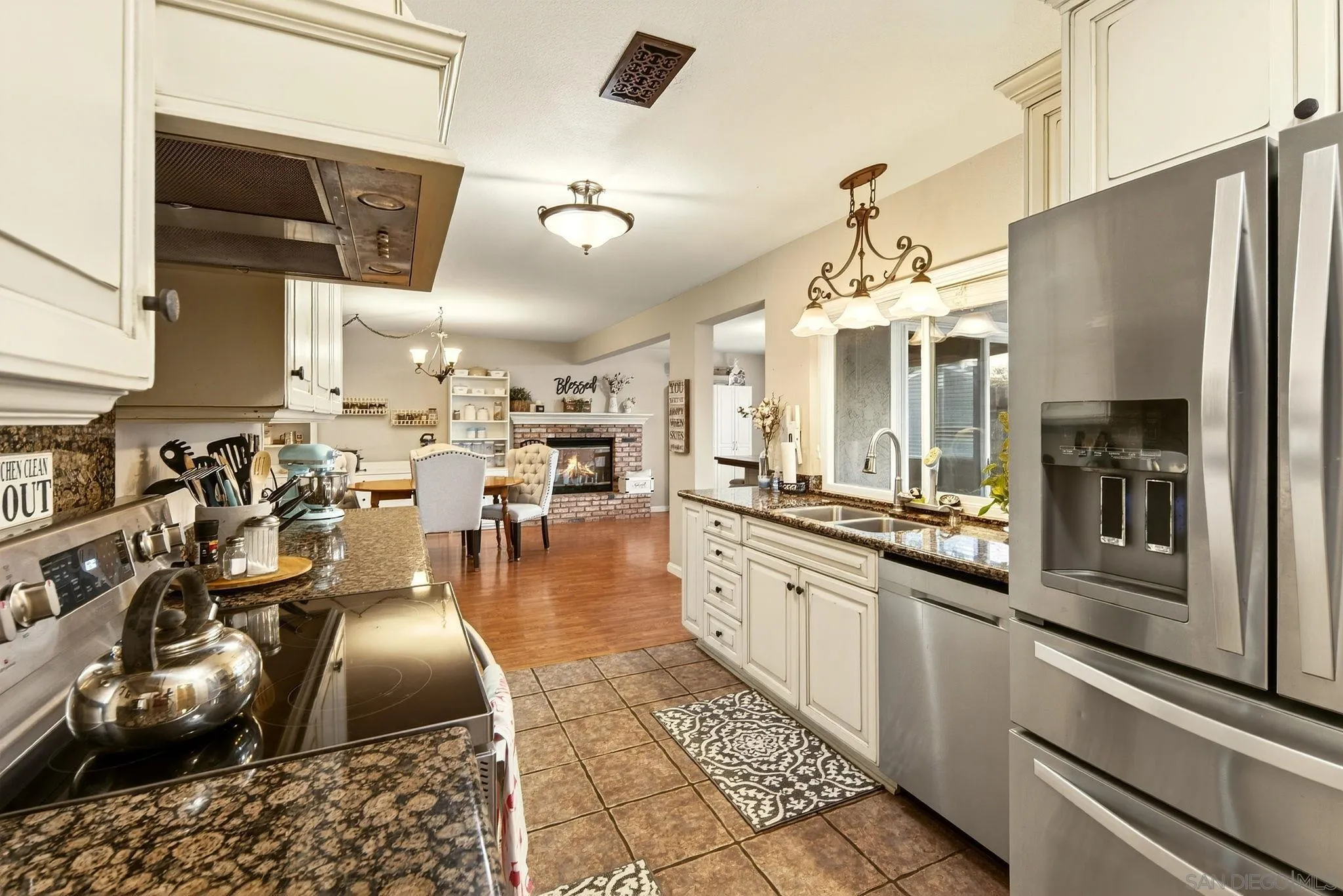 13850 Midgrove Court Poway, CA 92064 - Photo 5 of 60